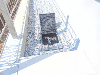 @-