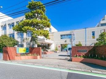 周辺環境　川口市立戸塚中学校1500m