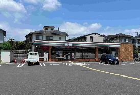 周辺環境　セブンイレブンさいたま三室店…470m（徒歩6分）