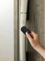 ̑@^OL[nhɋ߂Â邾Ŏ{Eł֗ȃs^bgL[̗pB
ssbLOɑ΂2ڂ̉1ڂ50bȓɎbNB
hƐ̍łB