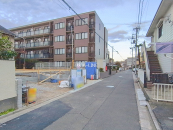 �O�ʓ��H�܂ތ��n�ʐ^�@-