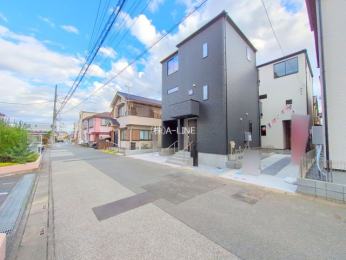 �O�ʓ��H�܂ތ��n�ʐ^�@-