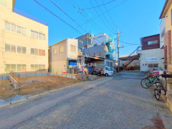 �O�ʓ��H�܂ތ��n�ʐ^�@-