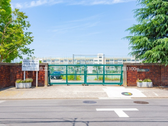 ���ӊ��@����s���œ����w�Z1100m