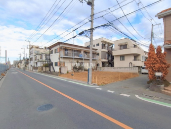 �O�ʓ��H�܂ތ��n�ʐ^�@-