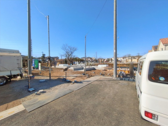 �O�ʓ��H�܂ތ��n�ʐ^�@-