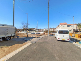 �O�ʓ��H�܂ތ��n�ʐ^�@-