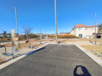 �O�ʓ��H�܂ތ��n�ʐ^�@-