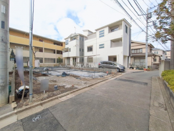 �O�ʓ��H�܂ތ��n�ʐ^�@-