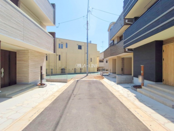 �O�ʓ��H�܂ތ��n�ʐ^�@-