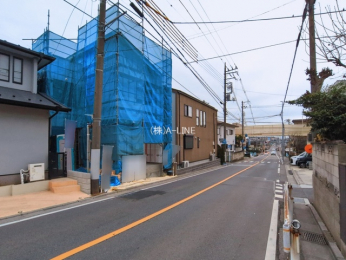 �O�ʓ��H�܂ތ��n�ʐ^�@-