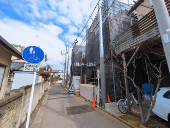 �O�ʓ��H�܂ތ��n�ʐ^�@-