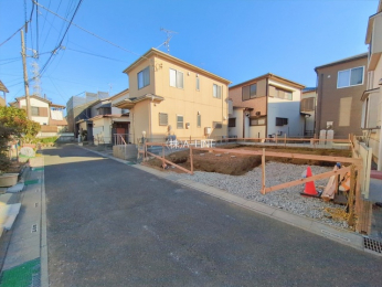 �O�ʓ��H�܂ތ��n�ʐ^�@-