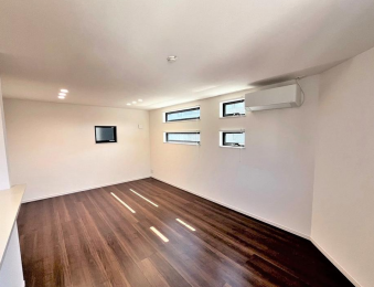 ���r���O�@-