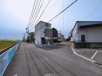 �O�ʓ��H�܂ތ��n�ʐ^�@-