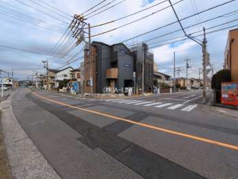 �O�ʓ��H�܂ތ��n�ʐ^�@-