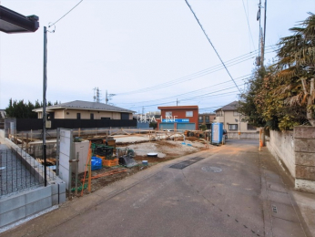 �O�ʓ��H�܂ތ��n�ʐ^�@-