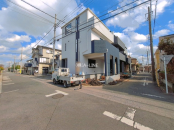 �O�ʓ��H�܂ތ��n�ʐ^�@-