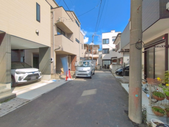 �O�ʓ��H�܂ތ��n�ʐ^�@-