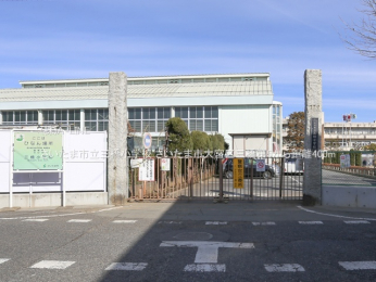 ���ӊ��@�������܎s���O�����w�Z400m