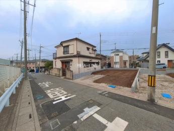 �O�ʓ��H�܂ތ��n�ʐ^�@-