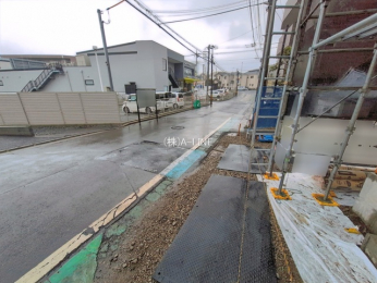 �O�ʓ��H�܂ތ��n�ʐ^�@-