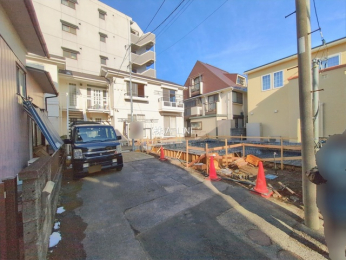 �O�ʓ��H�܂ތ��n�ʐ^�@-