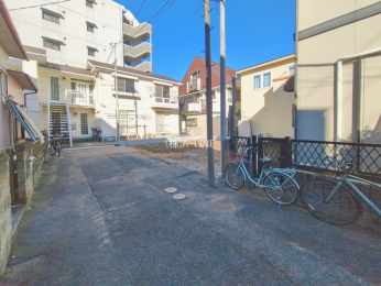 �O�ʓ��H�܂ތ��n�ʐ^�@-