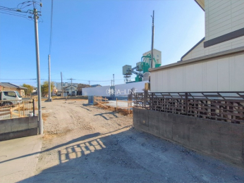 �O�ʓ��H�܂ތ��n�ʐ^�@-