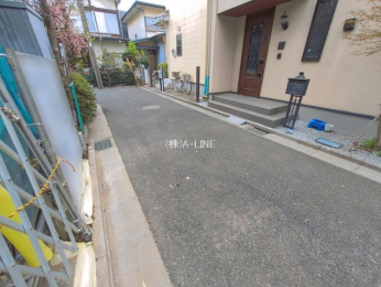 �O�ʓ��H�܂ތ��n�ʐ^�@-