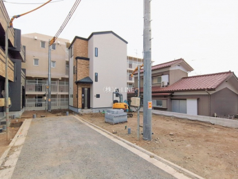 �O�ʓ��H�܂ތ��n�ʐ^�@-