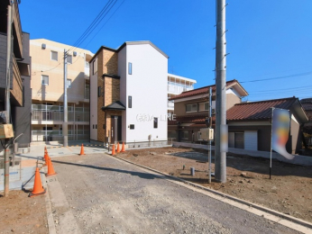 �O�ʓ��H�܂ތ��n�ʐ^�@-