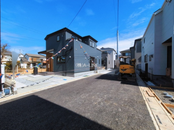 �O�ʓ��H�܂ތ��n�ʐ^�@-