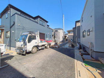 �O�ʓ��H�܂ތ��n�ʐ^�@-