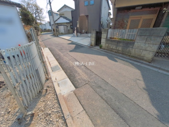 �O�ʓ��H�܂ތ��n�ʐ^�@-