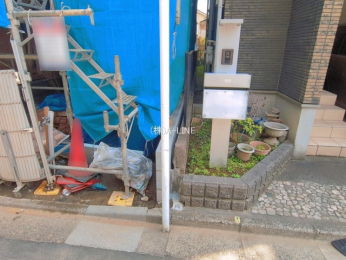 �O�ʓ��H�܂ތ��n�ʐ^�@-