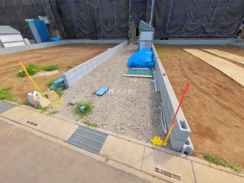 �O�ʓ��H�܂ތ��n�ʐ^�@-