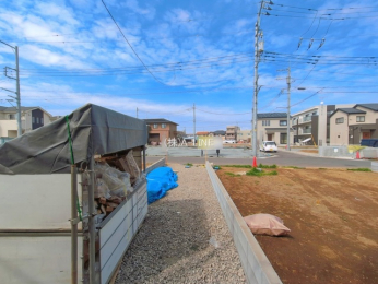 �O�ʓ��H�܂ތ��n�ʐ^�@-