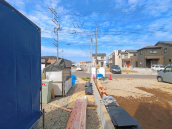 �O�ʓ��H�܂ތ��n�ʐ^�@-