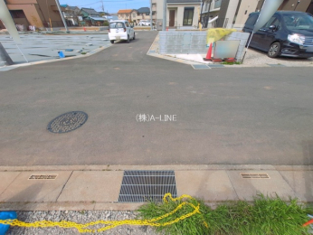 �O�ʓ��H�܂ތ��n�ʐ^�@-