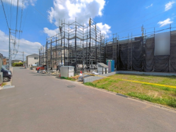 �O�ʓ��H�܂ތ��n�ʐ^�@-