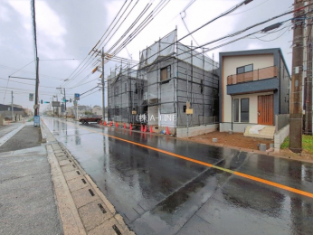 �O�ʓ��H�܂ތ��n�ʐ^�@-