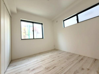 �m���@-