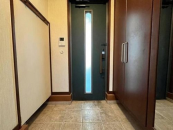 ���ց@-
