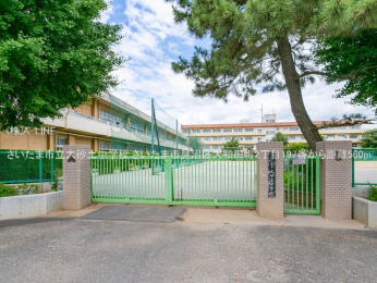 ���ӊ��@�������܎s���卻�y���w�Z560m