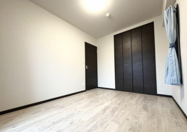 �m���@-