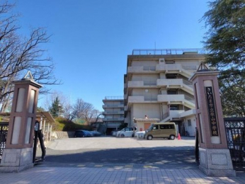 ���ӊ��@�������܎s�����R���w�Z�܂�720m �k���F9��